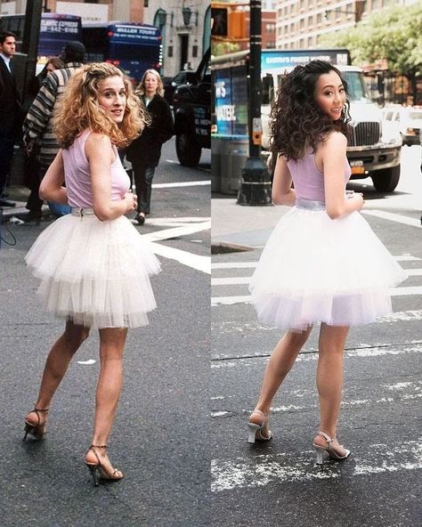 Carrie Bradshaw Lifestyle 👠 on Instagram: “There are days when all you want to do is feel like Carrie Bradshaw. And with a little effort you can, right @carinahsieh? 🌸 @cosmopolitan…” Carrie Bradshaw Halloween, Carrie Bradshaw Costume, Carrie Bradshaw Hair, 90s Fancy Dress, Carrie Bradshaw Outfits, Newspaper Dress, Iconic Outfits, Teacher Clothes, Ideal Life