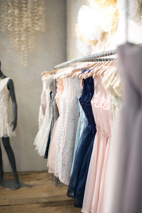 10 things to do with your bridesmaids! http://www.stylemepretty.com/2014/08/05/10-things-to-do-with-your-bridesmaids/ | Photography: http://jana-williams.com/#/home/ Moodboard Inspo, Dress Shopping, Winter Mode, Wedding Dress Shopping, Event Dresses, Maid Of Honor, Wardrobe Rack, Style Me Pretty, Bridesmaid Dress