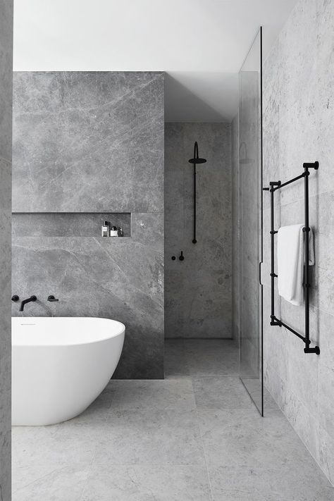 Drømme Bad, Black Bathroom Taps, Stone Tile Bathroom, Bad Inspiration, Bathroom Goals, Bathroom Tile Designs, Trendy Bathroom, Grey Bathrooms, Minimalist Bathroom