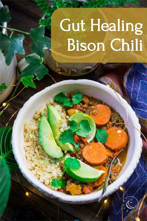 Gut Healing Dinner, Recipes With Bone Broth, Keto Chili Recipes, Chili Recipe From Scratch, Bison Chili Recipe, Bison Chili, Homemade Chili Recipe, Paleo Diet Meal Plan, Keto Chili