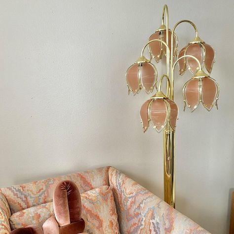 Hollywood Regency Floor Lamp, Mcm Hollywood Regency, Vintage Gold Floor Lamp, Vintage Hollywood Regency Decor, Whimsical Floor Lamp, Hollywood Regency Lotus Lamp, Girly Mid Century Modern, Pink Gold Room, Old Hollywood Home Decor