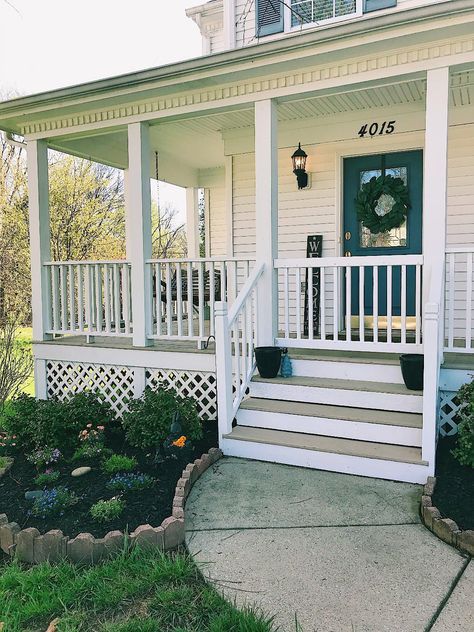 DIY Deck Gates — Overalls & Sawdust Deck Gates, Front Porch Railing Ideas, Diy Dog Gate, Building A Gate, Porch Gate, Diy Gate, Deck Gate, Front Porch Railings, Porch Wood