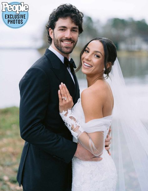 U.S. Women's Soccer Player Mallory Pugh Marries MLB's Dansby Swanson Mal Pugh, Mallory Swanson, Sports Wife, Mallory Pugh, Dansby Swanson, Football Couples, White Wisteria, Enchanted Forest Wedding, Wedding After Party