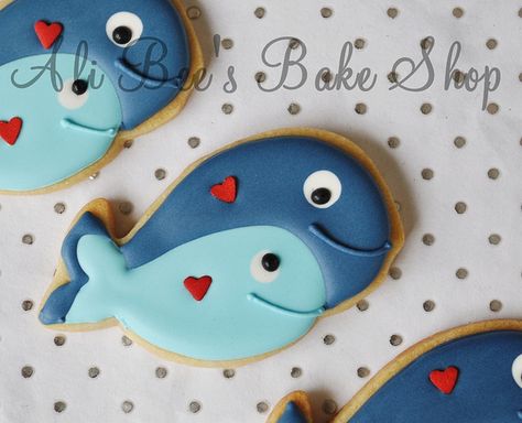 cute cookies Whale Cookies, Cupcakes Flores, Sea Cakes, Baby Shower Cakes For Boys, Pretty Cookies, Fancy Cookies, Creative Cookies, Animal Cookies, Cookie Inspiration