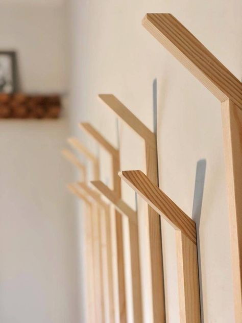 Wooden Wall Slat Hooks  Wall hangers keep your home organized. Wood is great to touch. Product dimensions can be made in any size. - Size Long Heigh :45.66''-116cm Width :0.78'' -2cm Depth :1.57''-4cm - Size Short Heigh :9.84''-25cm Width :0.78'' -2cm Depth :1.57''-4cm In the photo, the distance of the short lath and the long lath on the wall is 5.90''15cm Coat Rack Diy, Diy Wooden Wall, Diy Hooks, Wood Hooks, Entryway Coat Rack, Wooden Coat Hangers, Wooden Wall Hooks, Modern Coat Rack, Wood Hanger