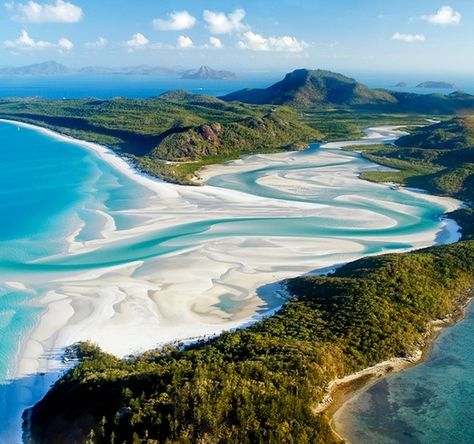 Whitehaven Beach Australia, Whitehaven Beach, Places In Usa, Toscana Italia, Airlie Beach, Breathtaking Places, Island Resort, Beautiful Places In The World, Alberta Canada