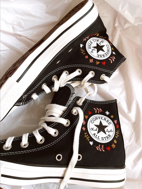 My first high converse ❤️ #converse #blackconverse #highconverse #sneakers #limited #edition Limited Edition Converse, Converse Limited Edition, Black High Converse, Ideas Apuntes, High Converse, Converse Design, Dream Shoes, Converse High Top Sneaker, Converse Chuck Taylor High Top Sneaker