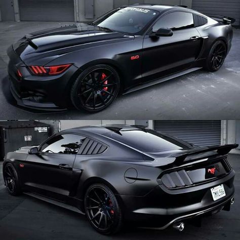 Absolute stunner! Mustang Modified, Mustang Car Aesthetic, Convertible Mustang, Audi Design, 2017 Mustang, Black Mustang, Mustang Car, Modern Muscle Cars, Black Convertible