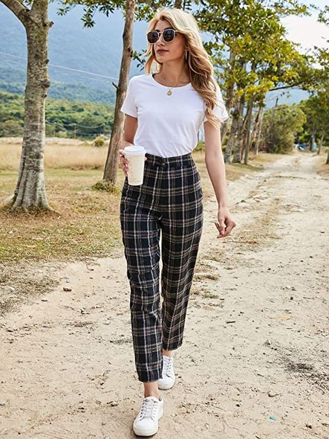 Plaid Pants Outfit Casual, Plaid Pants Outfit, Pants Outfit Work, Plaid Pants Women, Dress Pants Outfits, High Waisted Pants Outfit, Cotton Pants Women, Legs Outfit, Casual Cotton Top