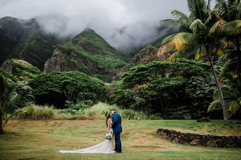 Paliku Gardens Wedding, Paliku Gardens, Hawaii Wedding Dress, Garden Elopement, Hawaii Beach Wedding, Wedding Venues Hawaii, Hawaii Wedding Photography, Kualoa Ranch, Hawaii Destinations