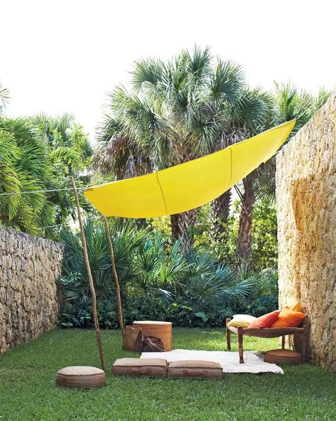 12 Backyard Design Ideas That Will Make You Rethink Your Outdoor Space Ombra Pergola, Shade Ideas, Backyard Shade, Diy Canopy, Diy Shades, Patio Canopy, Patio Shade, Shade Canopy, Pergola Kits