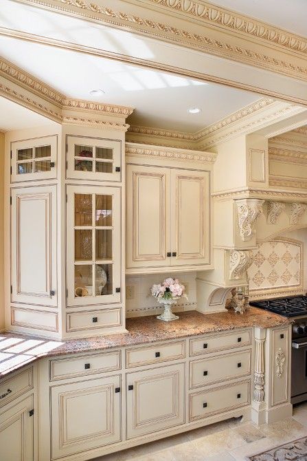 Dodd Woodworking Custom Kitchen Millwork; Photography by Warren Patterson Prefab Kitchen Cabinets, Ornate Kitchen, Custom Kitchen Remodel, Glass Kitchen Cabinets, Kitchen Cabinets Pictures, French Country Kitchens, New Kitchen Cabinets, Kitchen Cabinet Remodel, Custom Kitchen Cabinets