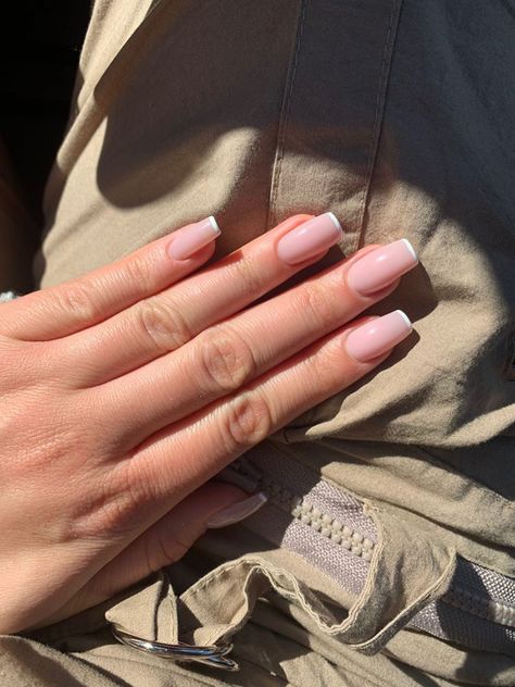 Line Tip Nails, Line French Nails, Short Classy Nails, Clean Girl Nails, Old Money Nails, Money Nails, Girl Nails, Minimal Nails, Casual Nails