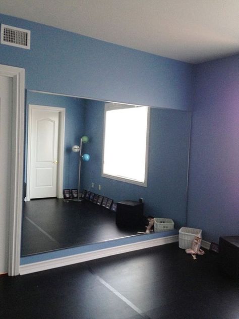 Dance Studio In Bedroom, Dance Studio Room Ideas, Dance Mirror In Bedroom, Dance Studio At Home Ideas, Dance Room Aesthetic In House, Dance Bedroom Aesthetic, Bedroom Dance Studio, Dance Studio Bedroom, Dance Room At Home