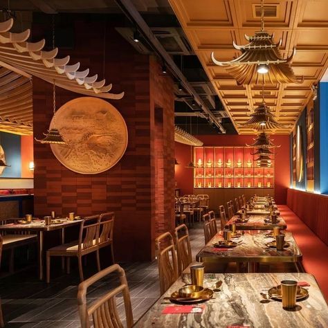 Chinese Restaurant Interior Design, Chinese Restaurant Interior, Restaurant Design Ideas, Chinese Restaurant Design, Chinese Bar, Chinese Interior Design, Sustainable Living Room, Japanese Restaurant Interior, Chinese Style Interior