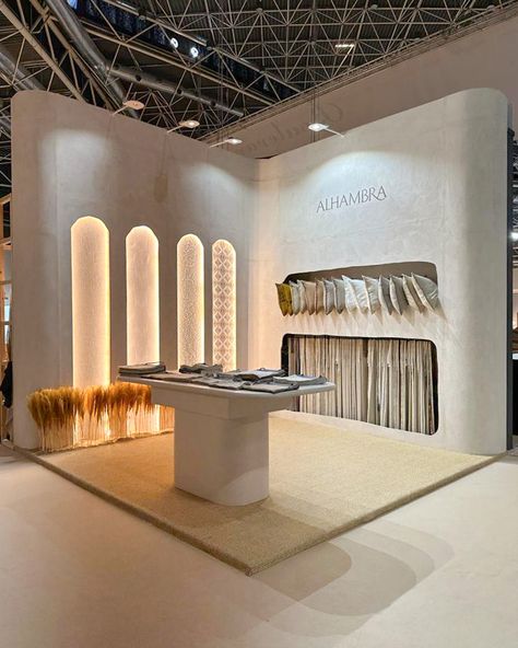 Visit us at Home Textiles Premium by Textilhogar fair in Valencia, we are on Level 3, Hall 1, Stand C72. We are looking forward welcoming you! Feria Valencia Feria HomeTextilesPremium by TextilHogar Natural coating: @ecoclay Table: cimentstudio #alhambrafabrics #hometextilespremium #hometextil #exhibition #fabrics #textiles #textiledesign #editortextil #decoracion Fashion Exhibition Design, Textile Exhibition Display, Textile Shop Interior Design, Exhibition Stand Design Ideas, Fair Stand Design, Carpet Exhibition, Fabric Exhibition, Textile Exhibition, Home Exhibition