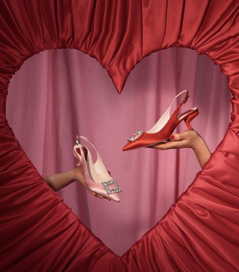 Luxury Brand Ads, Footwear Campaign, Valentines Campaign, Angel Video, Kitsch Aesthetic, Valentine Photo Shoot, Me U, Photographie Portrait Inspiration, Gogo Boots