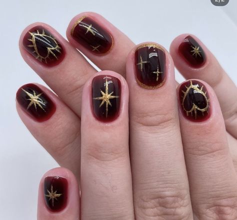 Christmas Nails Non Traditional, Red And Gold Acrylic Nails Short, Christmas Nails Christian, Christmas Nails Alternative, Short Nail Art Christmas, Dark Celestial Nails, Weird Short Nails, Whimsigoth Nails Short, Nosferatu Nails