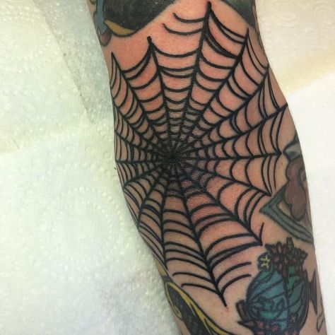 Spiderweb Gap Filler Tattoo, Traditional Web Tattoo, Spider Web Knee Tattoo, Spider Web Tattoo Elbow, Aaa Tattoo, Gap Filler Tattoo, Spider Web Tattoo, Tattoo Filler, Web Tattoo