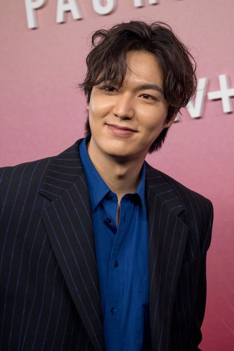 Lee Min Ho Hot Pics, Foto Lee Min Ho, Lee Min Hoo, Mens Cloth, Lee Min Ho Pics, Emma Watson Pics, Lee Min Ho Photos, Husband Material, Korean Guys