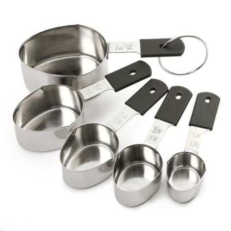 Kitchen Measuring Tools, Measuring Flour, Dry Measuring Cups, Stainless Steel Measuring Cups, Must Have Kitchen Gadgets, Kitchen Gear, Cupped Hands, Measuring Cups Set, Cups Set