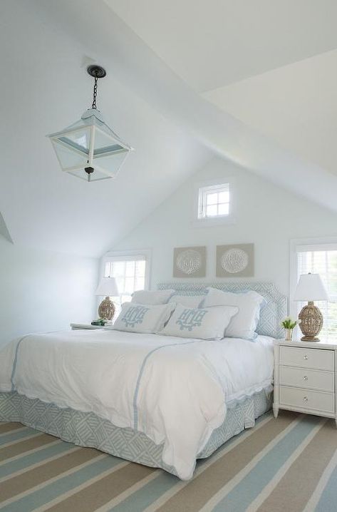 Bedroom Ideas Coastal Style, Turquoise Bedroom Ideas, Bedroom Ideas Coastal, White Wicker Bedroom, Turquoise Bedroom, Beach Cottage Design, Beach Style Bedroom, Cottage Style Interiors, Quadrille Fabric