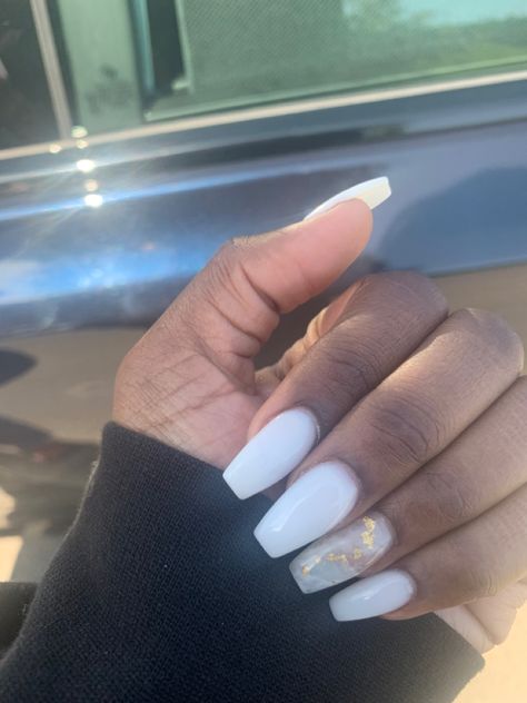 Milky Nails Gold Foil, Short Coffin Milky White Nails, Milky White Nails With Gold Flakes, White And Gold Flake Nails, White Nail Designs Coffin, White Nails With Gold Flakes, Milky White Nails With Gold, White Nails With Gold Design, Milky Nails With Glitter