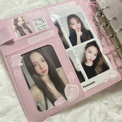 Photocard Binder Ideas, Binder Deco, Kpop Collection, Binder Inspiration, Binder Decoration, Desain Buklet, Binder Journals, Deco Bedroom, Cute Journals