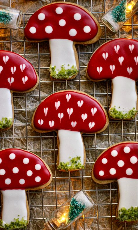 Mushroom Cookies Royal Icing, Toadstool Dessert, Mushroom Cookies Decorated, Mushroom Treats, Mushroom Sugar Cookies, Spiced Bundt Cake, Love Herbs, Mushroom Cookie, Woodland Fairy Party