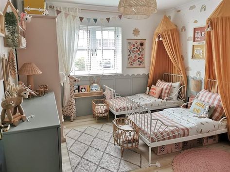 Family Bedrooms Cosleeping, Daughters Shared Bedroom, Toddler Shared Bedroom Boy And Girl, Mauve Toddler Girl Room, Maeve Bedroom, Boho Toddler Girl Room, Small Bedroom Ideas For 2 Sisters, Twin Toddler Bedroom, Sisters Bedroom Ideas