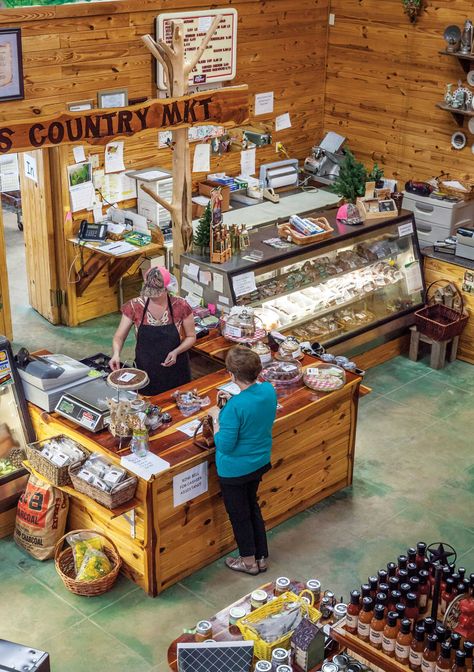 Country Market Ideas, Farm Store Ideas, Country Store Display, Country Restaurant, Country Market, Country Stores, Lonely Road, Zero Waste Store, Market Store