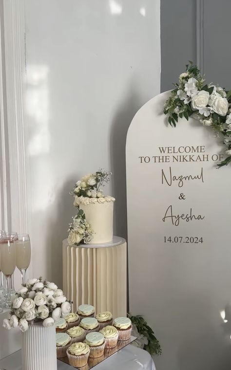 Nikah Table Decor, Nikkah Event Decor, Home Nikkah Ideas, Katib Kitab Decor, Nikkah Backdrop At Home, At Home Nikkah Set Up, Islamic Wedding Decor, Masjid Nikkah Decor, Small Nikkah Ideas At Home