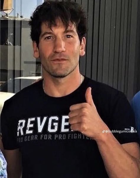 Jon Bernthal, Over 40, Thumbs Up, On Twitter, Twitter