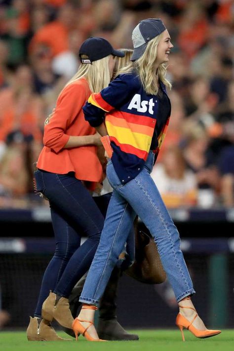 HOUSTON, TX - OCTOBER 21:  Model Kate Upton celebrates after the Houston Astros defeated the New York Yankees by a score of 4-0 to win Game Seven of the American League Championship Series at Minute Maid Park on October 21, 2017 in Houston, Texas. The Houston Astros advance to face the Los Angeles Dodgers in the World Series.  (Photo by Ronald Martinez/Getty Images) Photo: Ronald Martinez, Staff / 2017 Getty Images