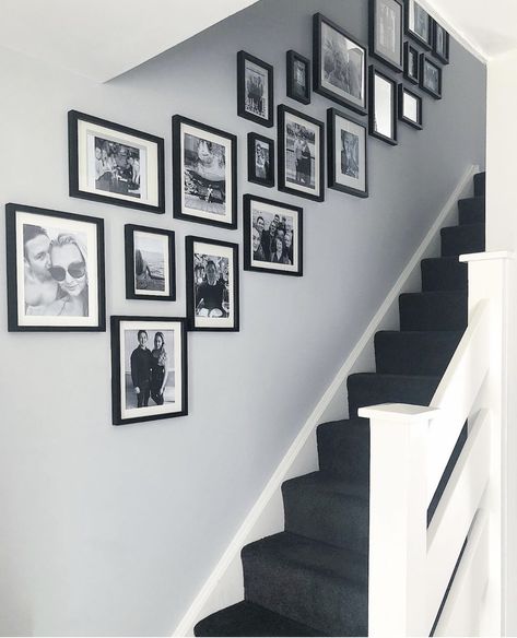 Picture Wall Staircase, Stair Photo Walls, Gallery Wall Ideas Stairs, Stairway Pictures, Going Up The Stairs, Gallery Wall Stairs, Stairway Photos, Wall Staircase, Stairway Gallery