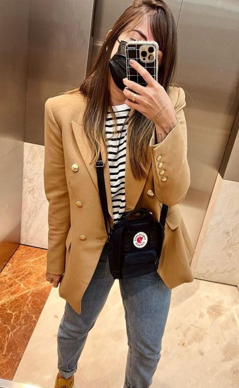 Look Blazer Nude, Blazer Nude Outfit, Look Blazer Beige, Outfits Blazer Beige, Blazer Beige Outfit Mujer, Mari Palma, Beige Blazer Outfit, Casual Work Style, Outfits Blazer