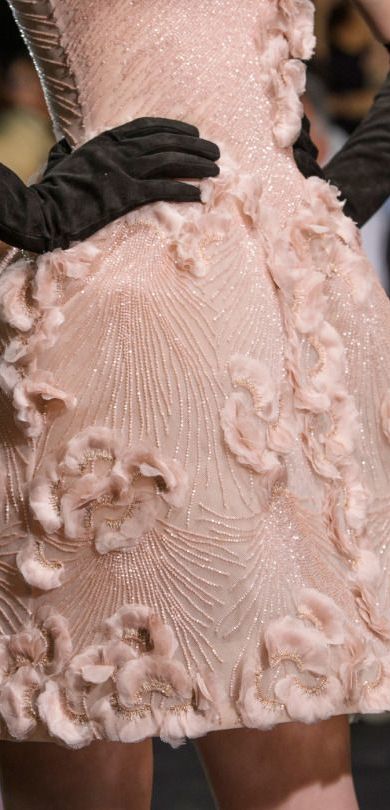 Chakra fall 2016 Haute Couture Embroidery, Haute Couture Details, Georges Chakra, Couture Embroidery, Couture Details, Embroidery Fashion, Fall 2016, Custom Dresses, Couture Collection