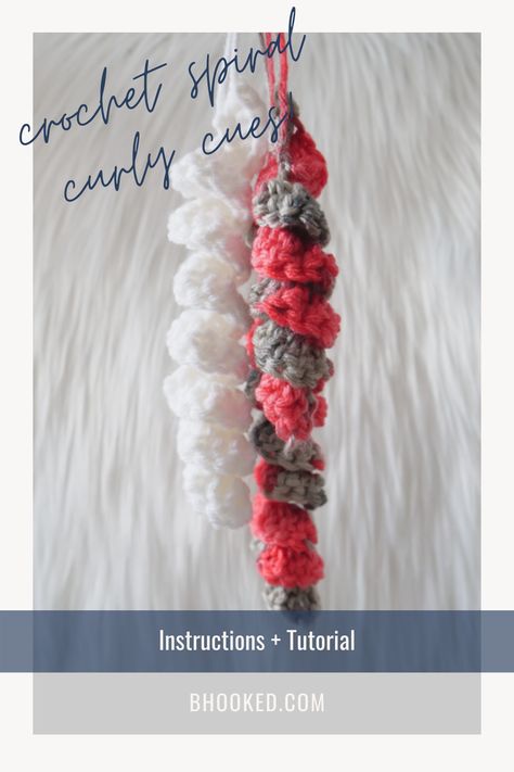 Crochet Spirals Free Pattern, Curly Cues Crochet, How To Crochet A Spiral, Crochet Lei Pattern Free, Crochet Spiral, Crochet Curly Cues Free Pattern, Crochet Spiral Pattern, Crocheted Spirals, Two Color Spiral Crochet Pattern