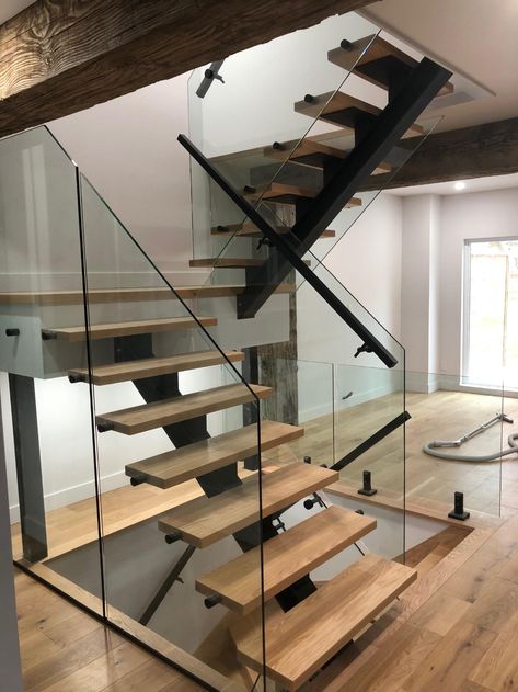 Indoor Glass Railings, Small Staircase Ideas, Glass Stair Railing, Staircase Balustrade, Staircase Glass, Glass Staircase Railing, Glass Stair, Glass Railing Stairs, Indoor Railing