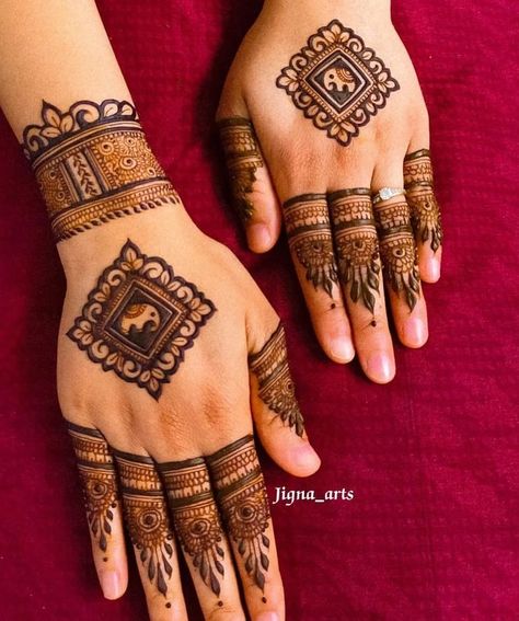 Small Leg Mehendi Design, Mehndi Designs Front Hand Flower, Mandala Mehendi Designs Palms, Mehandi Front Hand Design, Square Mehendi Design, Mehandi Designs Front Hands, Square Mehndi Designs, Back Side Mehendi Design, Mehndi Design Back Side