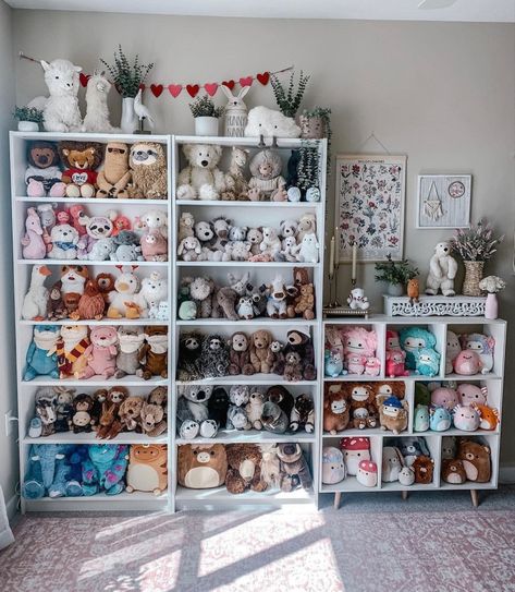 Squishmallows Shelves, Plushie Shelf Ideas, Decorating With Stuffed Animals, Stuffed Animals On Shelves, Cute Ways To Display Stuffed Animals, Toy Collector Room Ideas, Stuffed Animal Display Ideas Bedroom, Squishmallow Shelf Display, Stuffed Animal Shelves