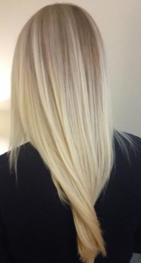 Don’t be afraid to go almost white. It can be intimidating at first but its icy look will make you look fierce and hot. Soft Blonde Hair, Baby Blonde Hair, Blonde Lowlights, Ash Blonde Balayage, Soft Blonde, Light Blonde Hair, Long Blonde, Long Blonde Hair, Light Blonde