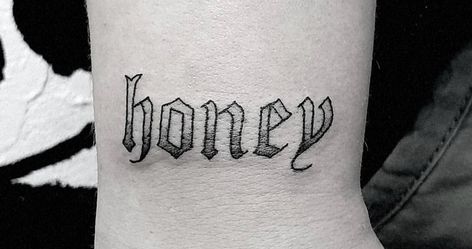 Honey Tattoo Words Fonts, Honey Tattoo Words, Tattoo Words Fonts, Lettering Tattoo Ideas, Honey Tattoo, Tattoo Word Fonts, Tattoo Words, Lettering Tattoo, Word Fonts