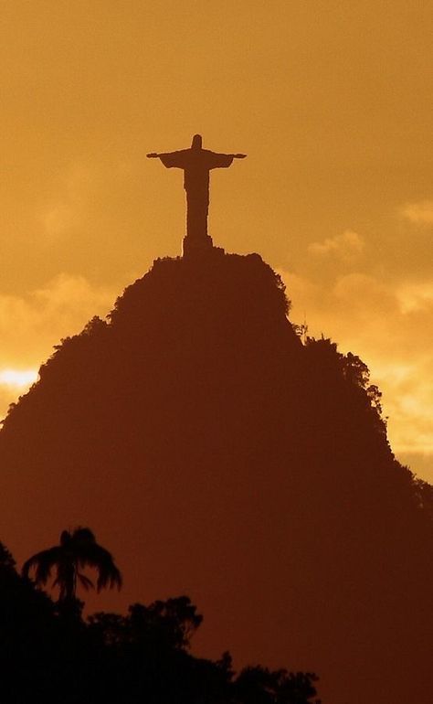 Christ The Redeemer Wallpaper, Brazil Statue, Brazil Sunset, Brazil Core, Brazil Vibes, Brazil Life, Brazil Culture, Christ The Redeemer Statue, Rio Brazil