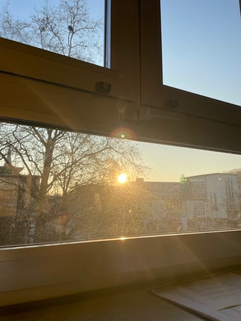 school be hitting different this morning✨🫶🏻~~ #aesthetic #morningroutine #sunrise #goldenhour #school #city #window #whisper #vibes #dayinmylife #academia #academiaaesthetic #lightacademia Sunrise Out Window, School Window Aesthetic, Mornight Aesthetic, Morning Window Aesthetic, Early Morning Aesthetic Window, Romanticizing Morning, Early School Morning Aesthetic, Morning After Aesthetic, School Morning Aesthetic