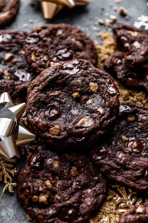 Dark Chocolate Toffee Cookies, Toffee Coffee Cookies, Toffee Chocolate Cookies, Chocolate Espresso Cookie, Coffee Toffee Cookies, Christmas Munch, Chocolate Coffee Desserts, Chocolate Toffee Cookies, Coffee Dessert Recipes