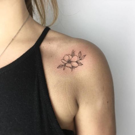 Cute flower on the shoulder. Women Tattoo Placement, Dogwood Tattoo, Dogwood Flower Tattoos, Hawaiian Flower Tattoos, Plumeria Tattoo, Front Shoulder Tattoos, Blade Tattoo, Small Shoulder Tattoos, Hibiscus Tattoo