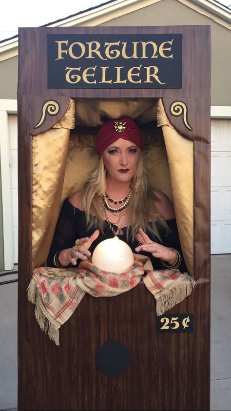 Diy Fortune Teller Costume, Carnival Fortune Teller, Diy Fortune Teller, Fortune Teller Costume Diy, Fortune Teller Machine, Halloween Fortune Teller, Circus Halloween Costumes, Fortune Teller Costume, Haunted Circus