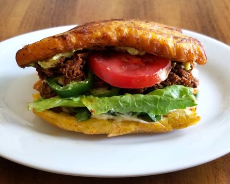 Jibarito - One More Recipe from Chicago Lime Aioli, Trip To Chicago, Mexican Menu, Types Of Sandwiches, Youtube Ideas, Smashed Avocado, Plantains Fried, Sliced Tomato, My Daughters