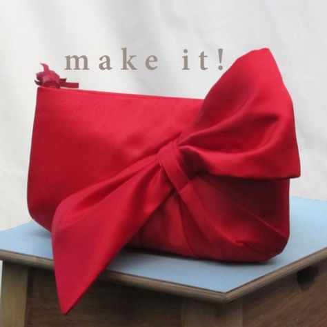 Clutch Purse Pattern, Pochette Diy, Clutch Sewing, Clutch Pattern, Bow Purse, Sac Diy, Bow Clutch, Diy Clutch, Sewing Purses